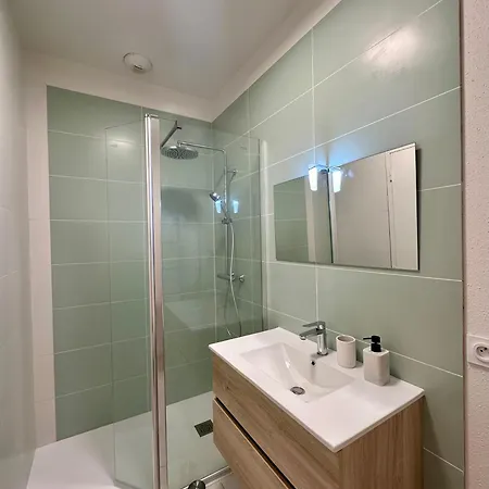 Apartment Terrasse A 200m De La Cathedrale - 4 Personnes - Entierement Renove