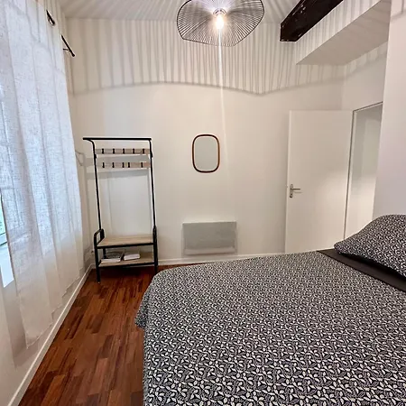 Apartment Terrasse A 200m De La Cathedrale - 4 Personnes - Entierement Renove