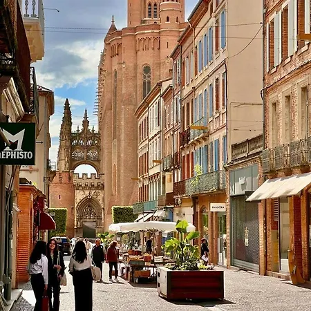 Διαμέρισμα Un Cocon Avec Terrasse Au Coeur Du Centre Historique Pour Visiter A Pied *