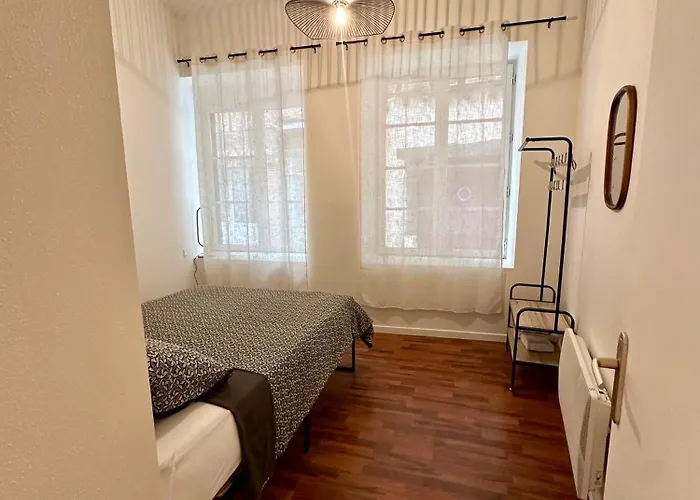 Terrasse A 200m De La Cathedrale - 4 Personnes - Entierement Renove Апартаменты *